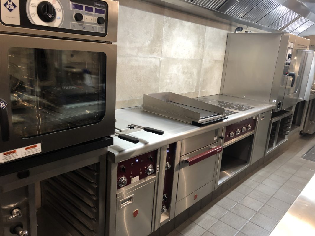 Installation cuisine inox professionnelle, Fourneau, four